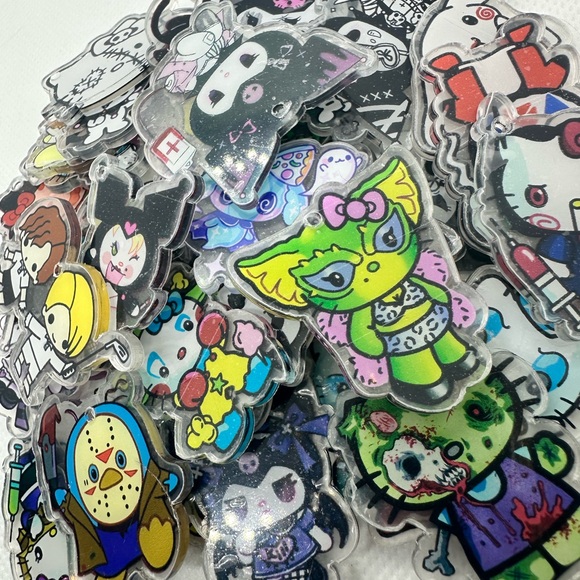 Halloween Pals Keychains - Picture 3 of 6